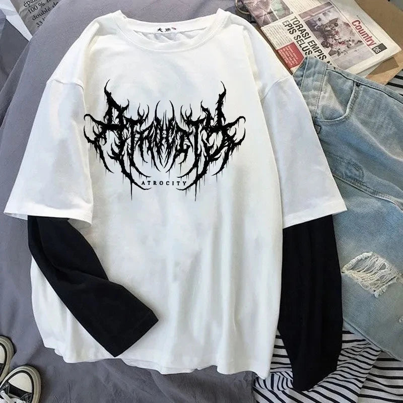 Camiseta Doble Manga Gothic Print
