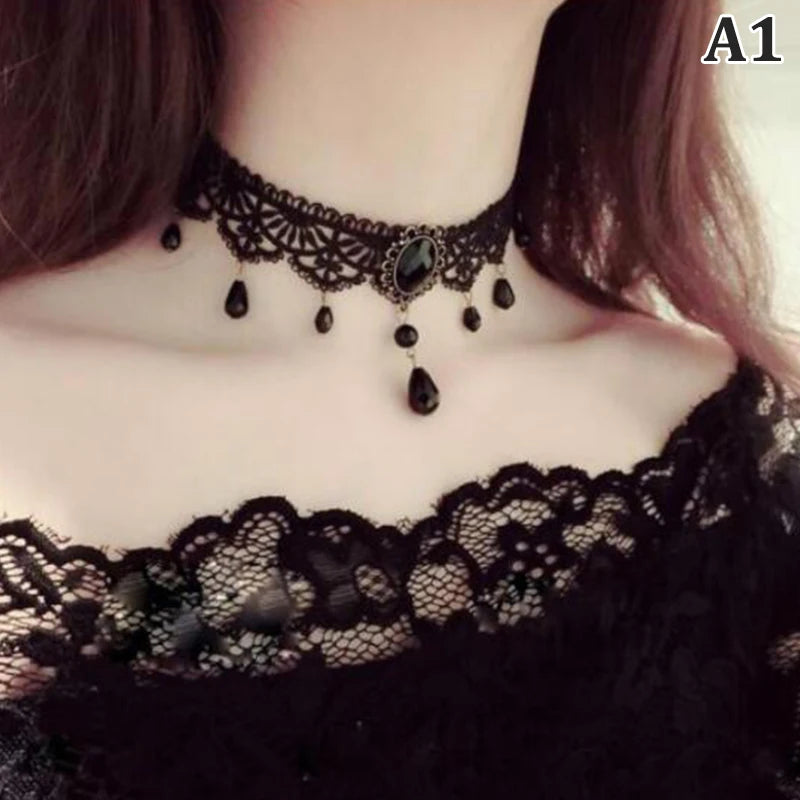 Choker Gótico de Encaje Negro con Cristal – Gargantilla Victoriana Steampunk