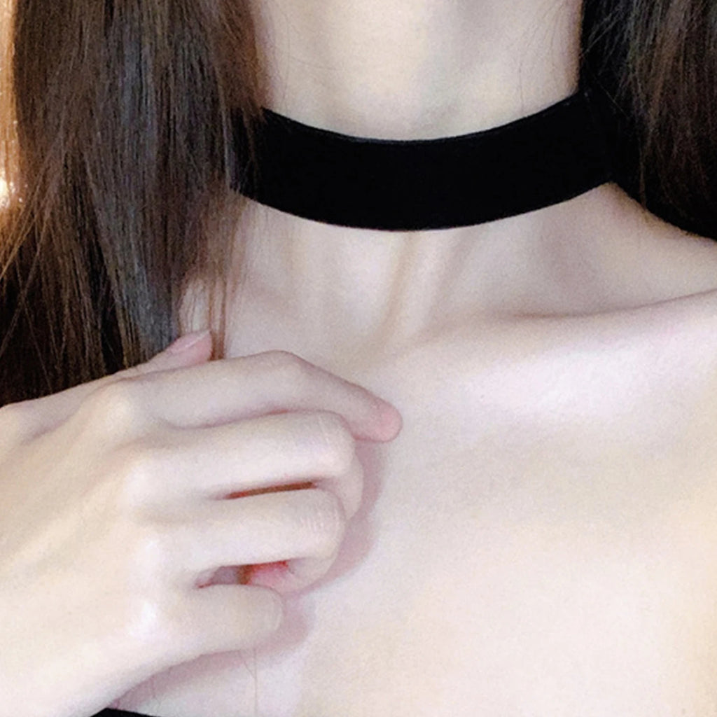 Choker de Terciopelo Negro Gótico Vintage