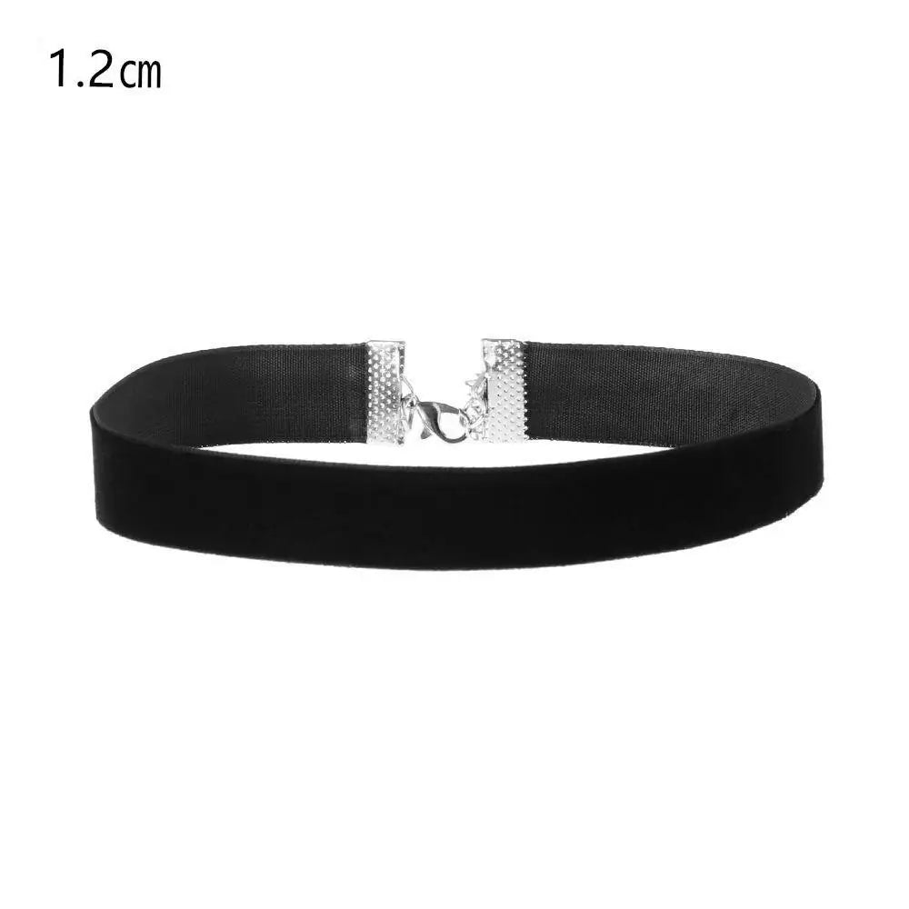 Choker de Terciopelo Negro Gótico Vintage
