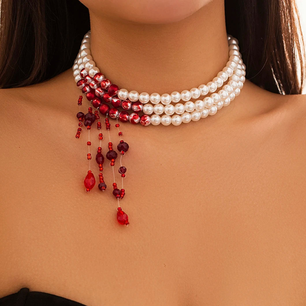 Collar Gótico de Perlas y Sangre Multicapa