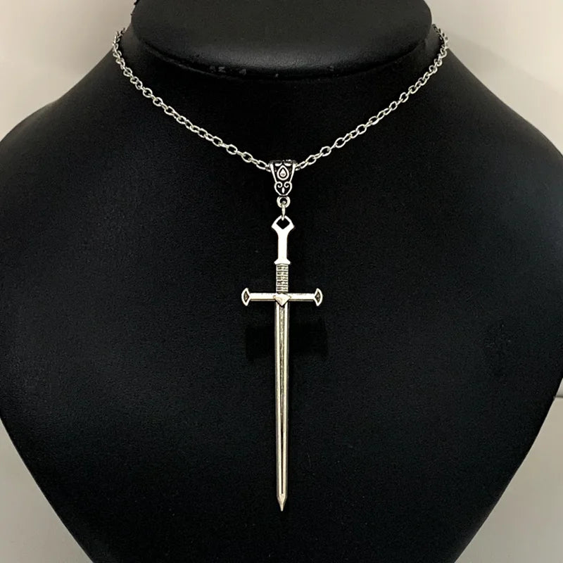 Collar de Espada Gótica Medieval Witchcraft