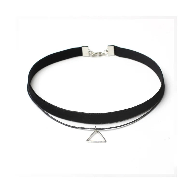 Choker de Terciopelo Negro Gótico Vintage