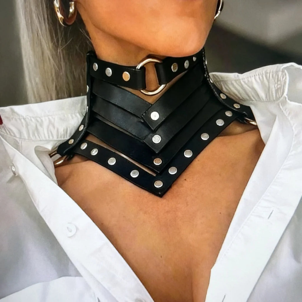 Choker Punk de Cuero con Remaches Goth