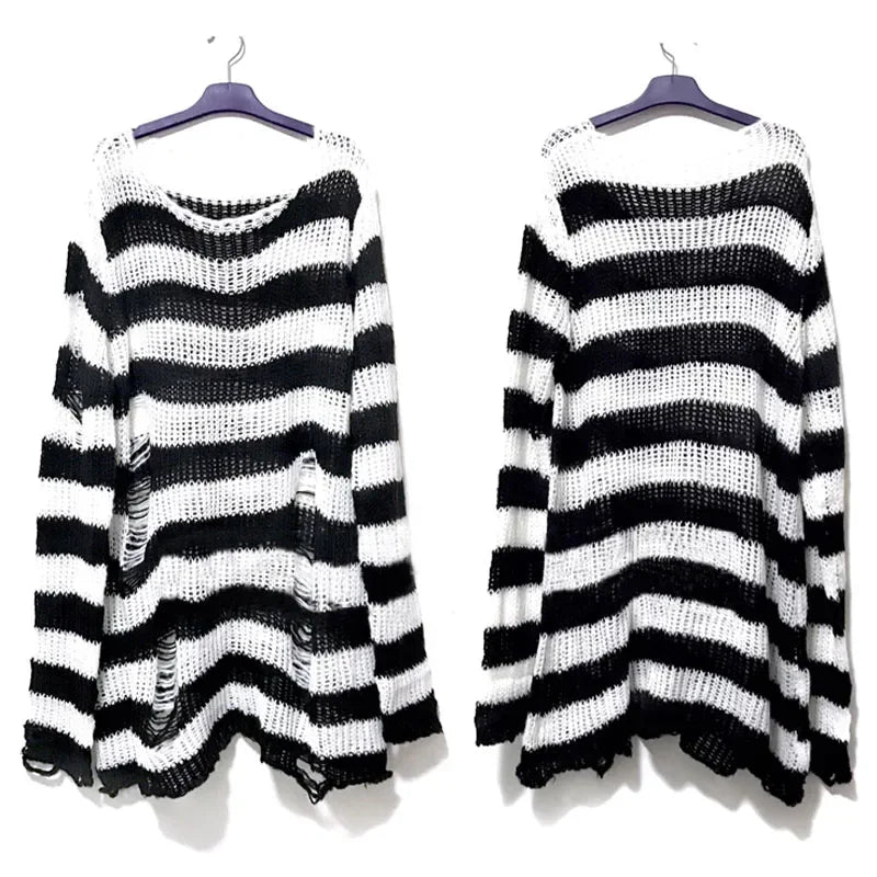 Sweater Gótico Deshilachado Midnight