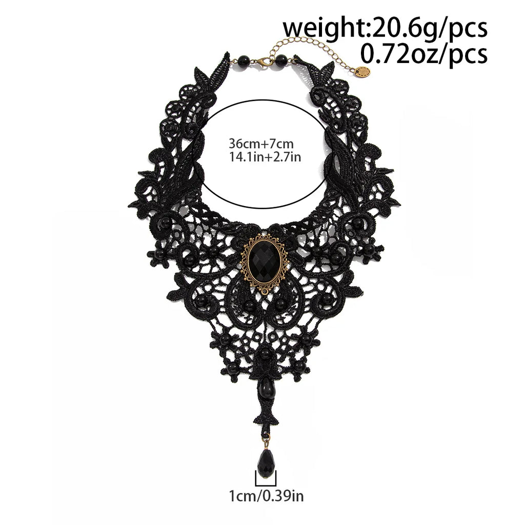 Choker Gótico de Encaje Negro y Gema