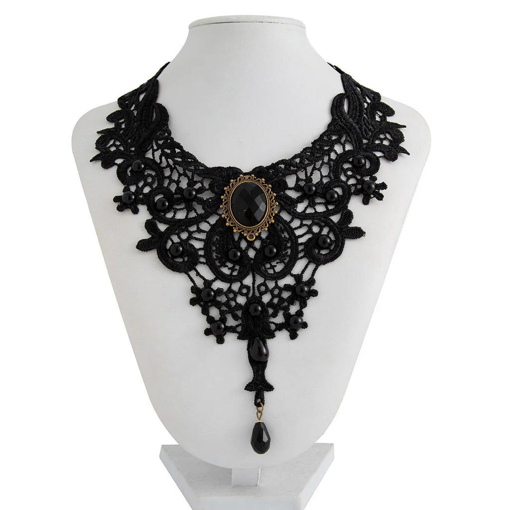 Choker Gótico de Encaje Negro y Gema