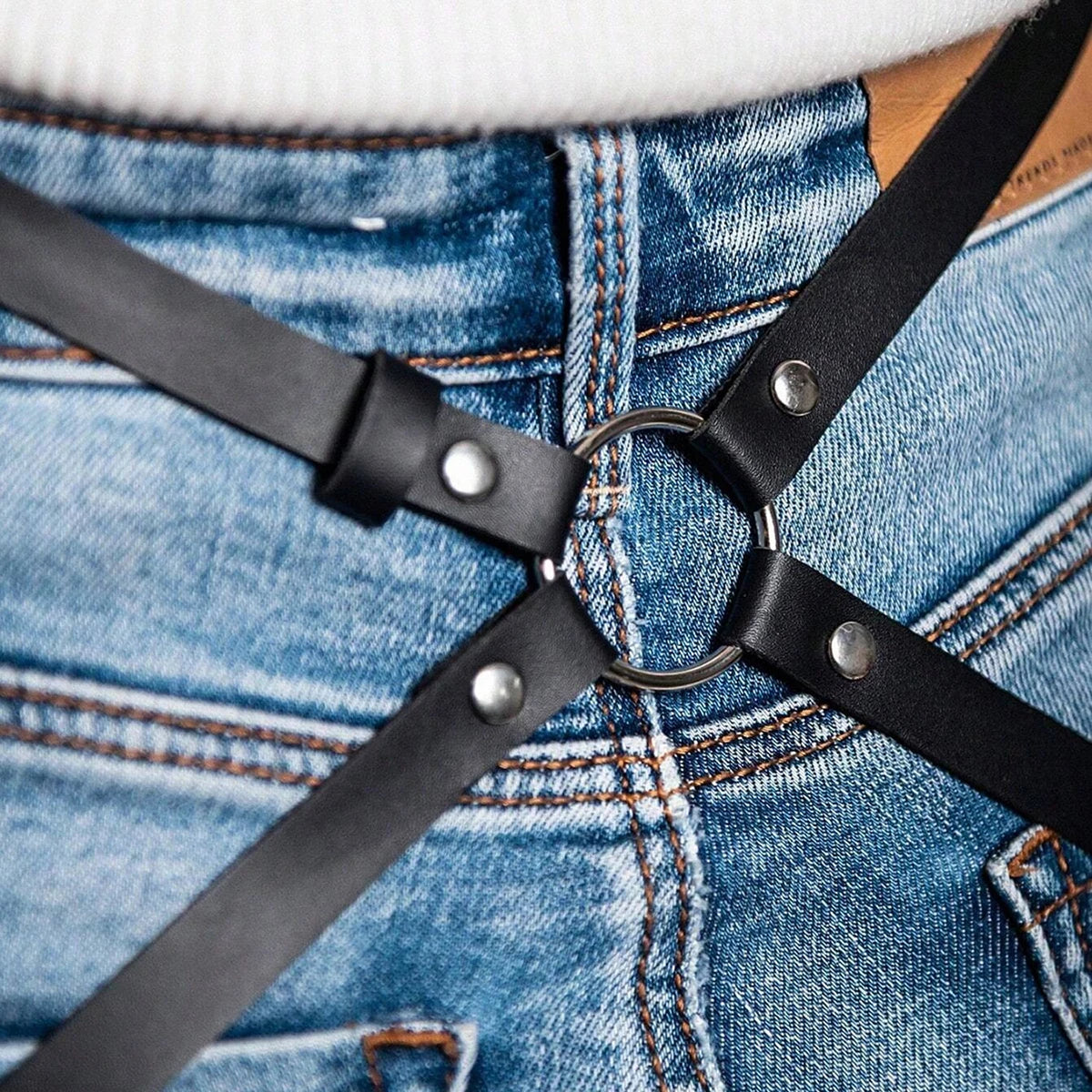 Cinturón Punk de Cuero con Liga para Pierna Goth